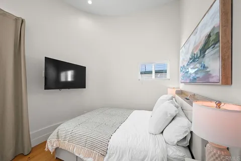 $2,125,000 | 4404 Voltaire Street, San Diego, CA 92107