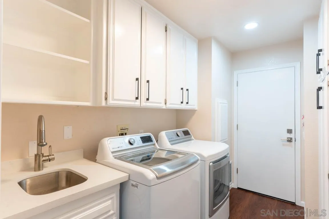 907 Ridge Heights Drive Fallbrook, CA 92028 - Photo 47 of 70 a view of utility room and sink