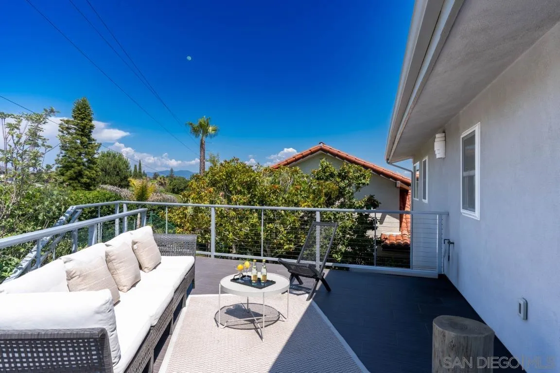 907 Ridge Heights Drive Fallbrook, CA 92028 - Photo 52 of 70 a view of balcony and deck
