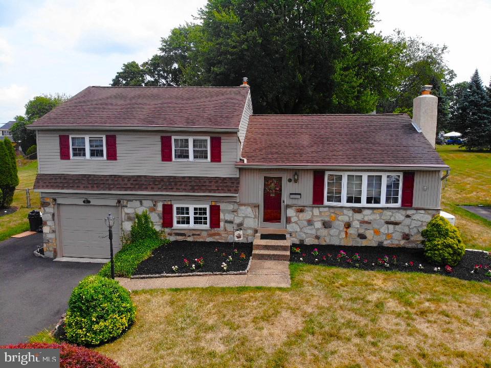 Welcome to 911 Phillips Road