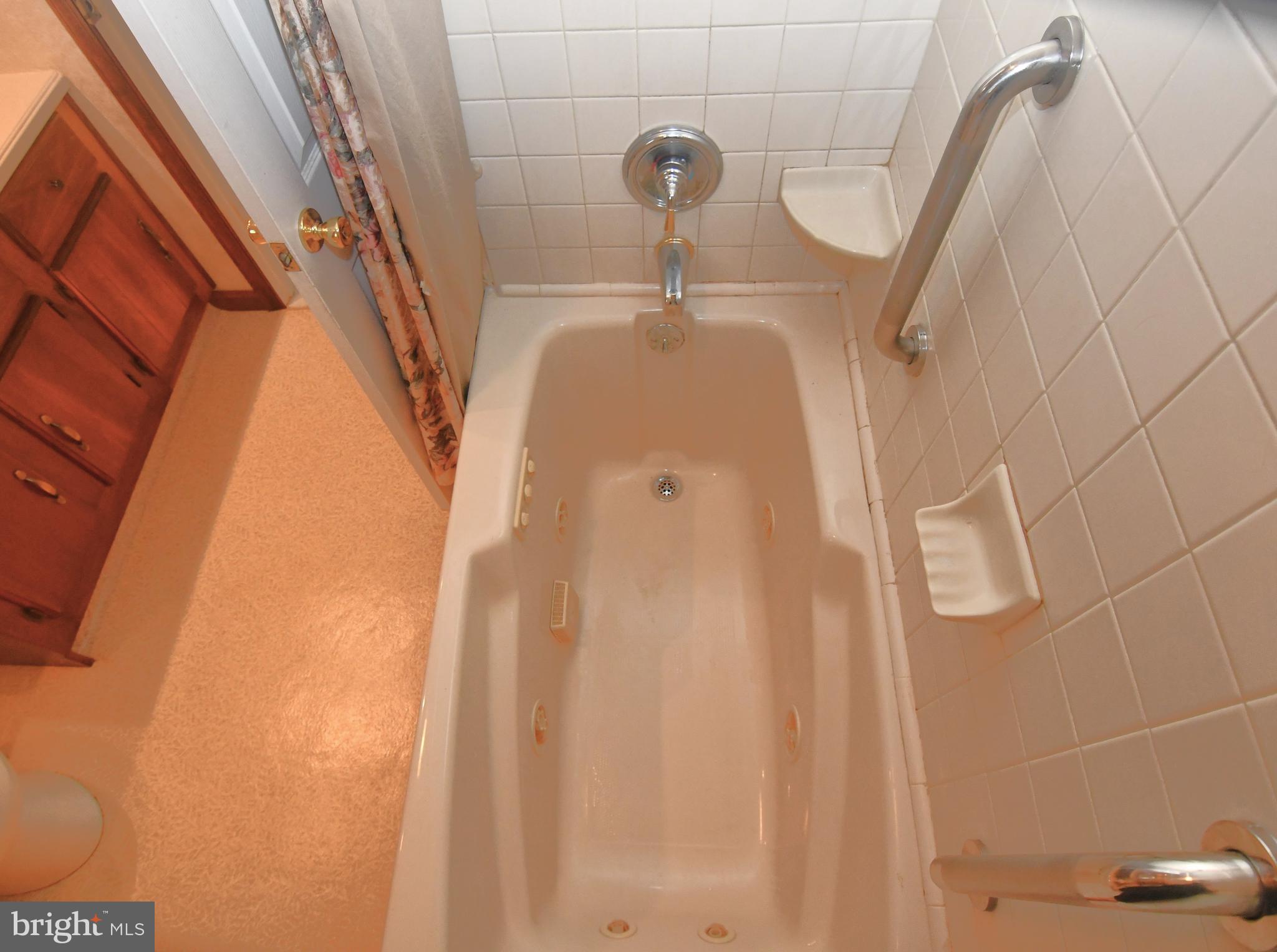 811 Phillips Road Warminster, PA 18974 - Photo 14 of 33