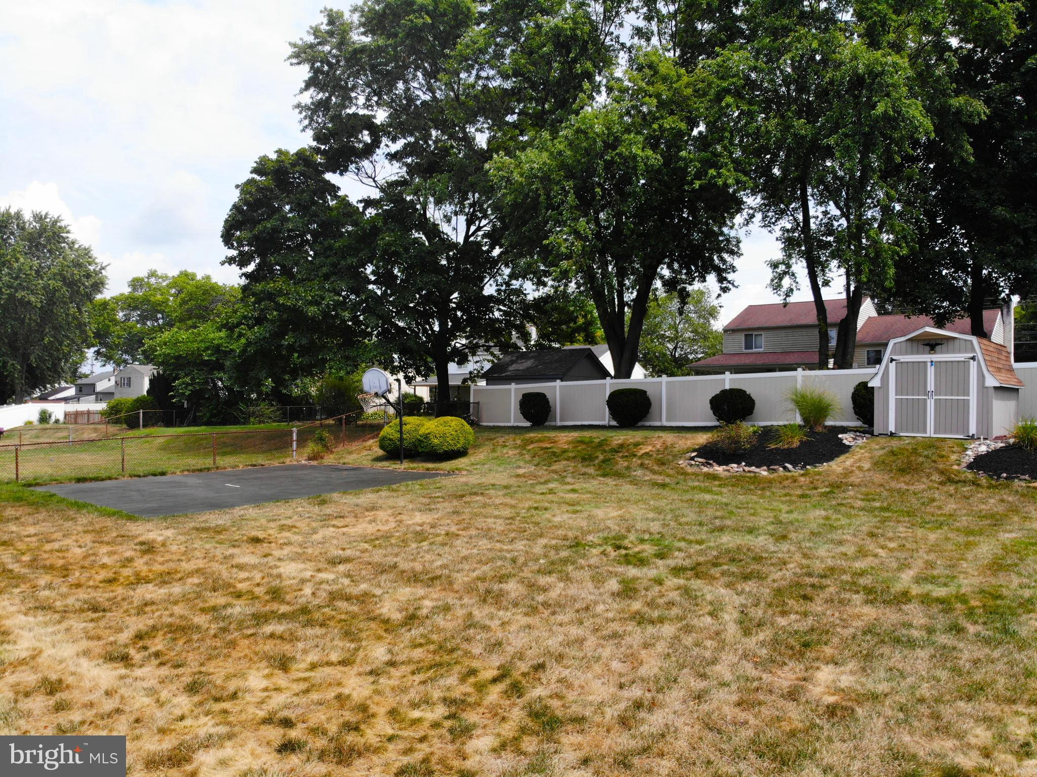 811 Phillips Road Warminster, PA 18974 - Photo 26 of 33