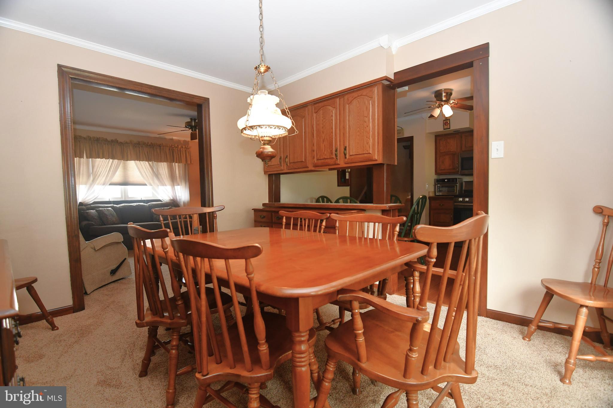 811 Phillips Road Warminster, PA 18974 - Photo 5 of 33