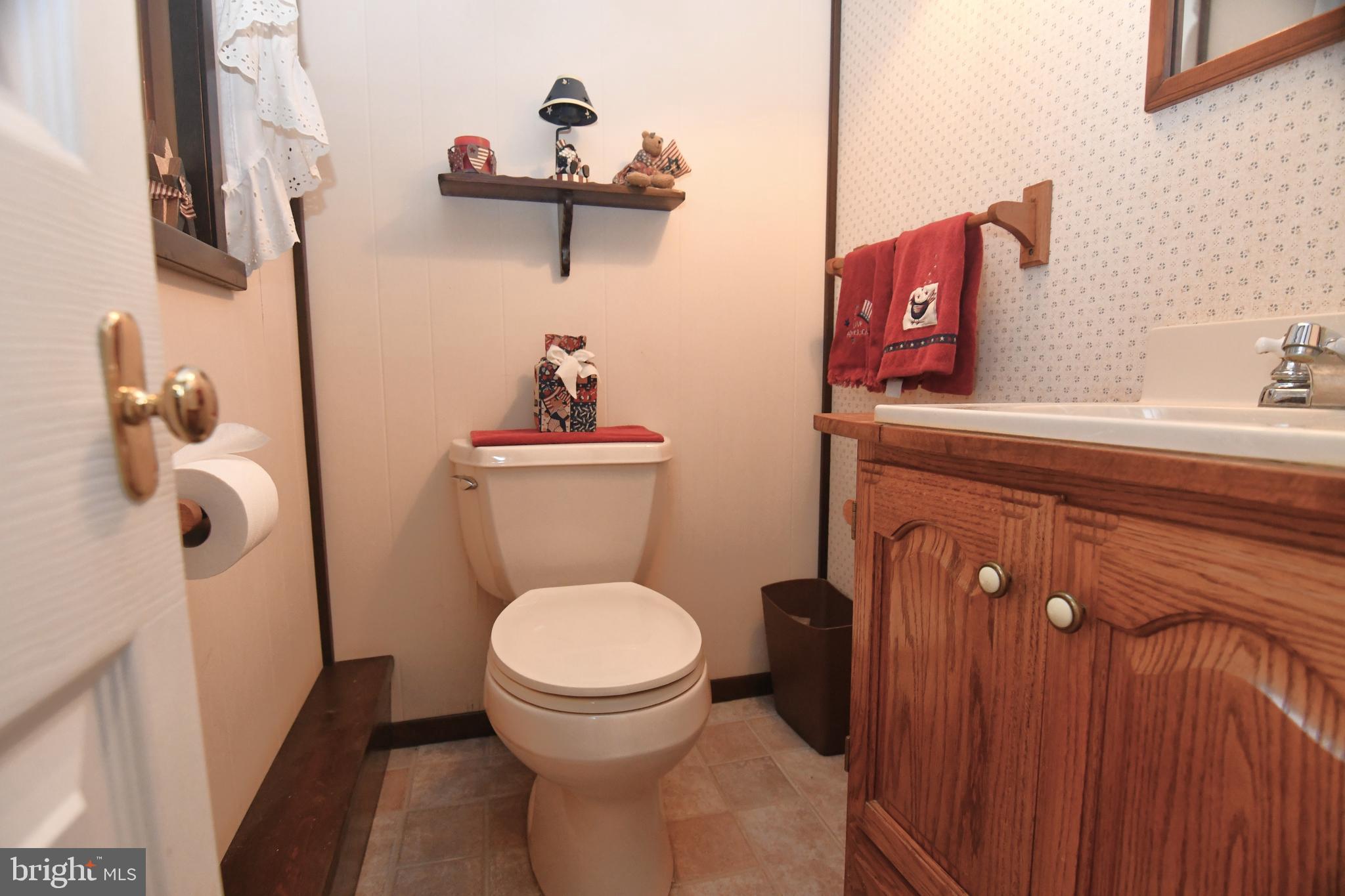 811 Phillips Road Warminster, PA 18974 - Photo 9 of 33 Powder Room