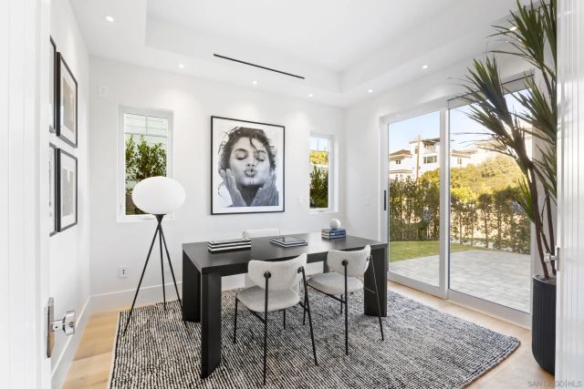 $3,650,000 | 7216 Fay Avenue, La Jolla, CA 92037