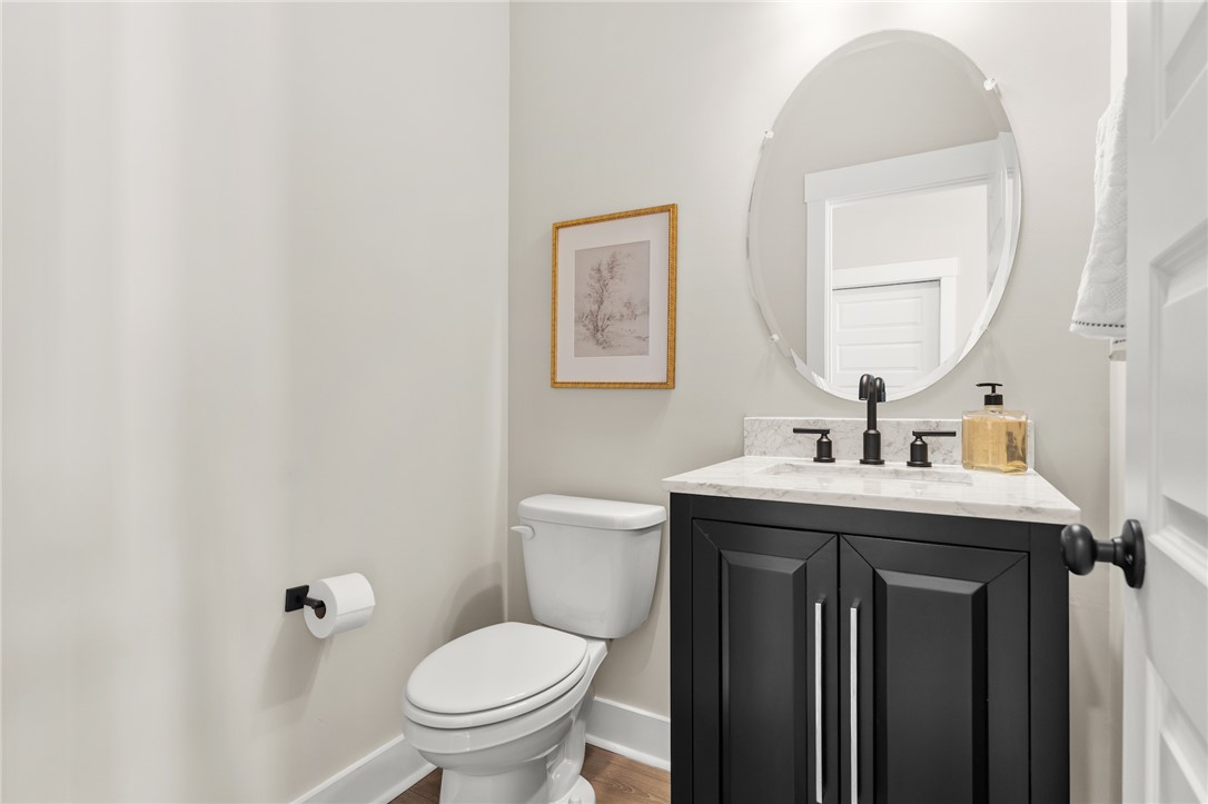 334 Summerall Drive Anderson, SC 29621 - Photo 6 of 28 This thoughtfully designed bathroom offers convenience and style, perfect for any homeowner.