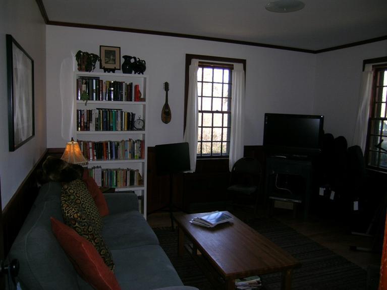 10 Chase Road Falmouth, MA 02540 - Photo 8 of 19 a living room with furniture