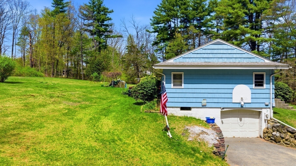 817 Somers Road East Longmeadow, MA 01028 - Photo 10 of 34