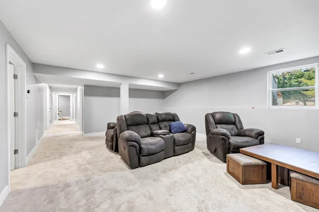 $519,900 | 318 South Webster Avenue, De Pere, WI 54115