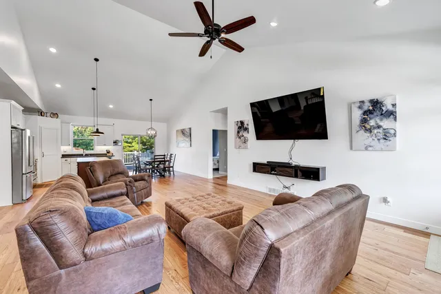 $519,900 | 318 South Webster Avenue, De Pere, WI 54115