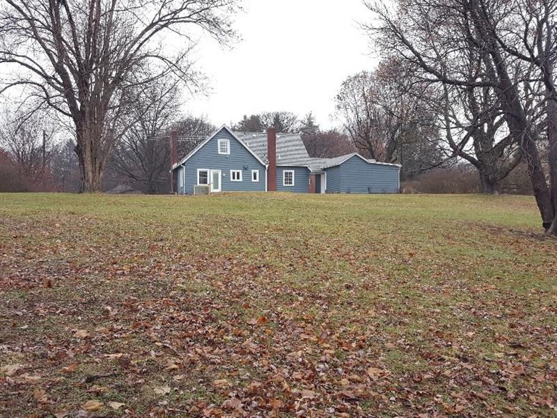 205 Houston Road Pittsburgh, PA 15237 - Photo 2 of 25