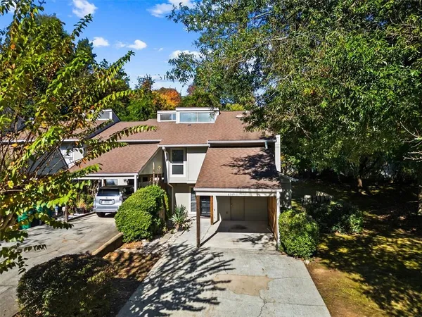 $299,999 | 6363 Brandywine Trail, Peachtree Corners, GA 30092