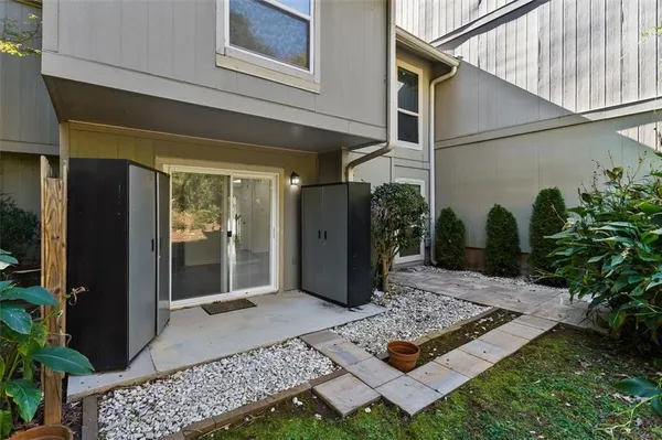 $299,999 | 6363 Brandywine Trail, Peachtree Corners, GA 30092