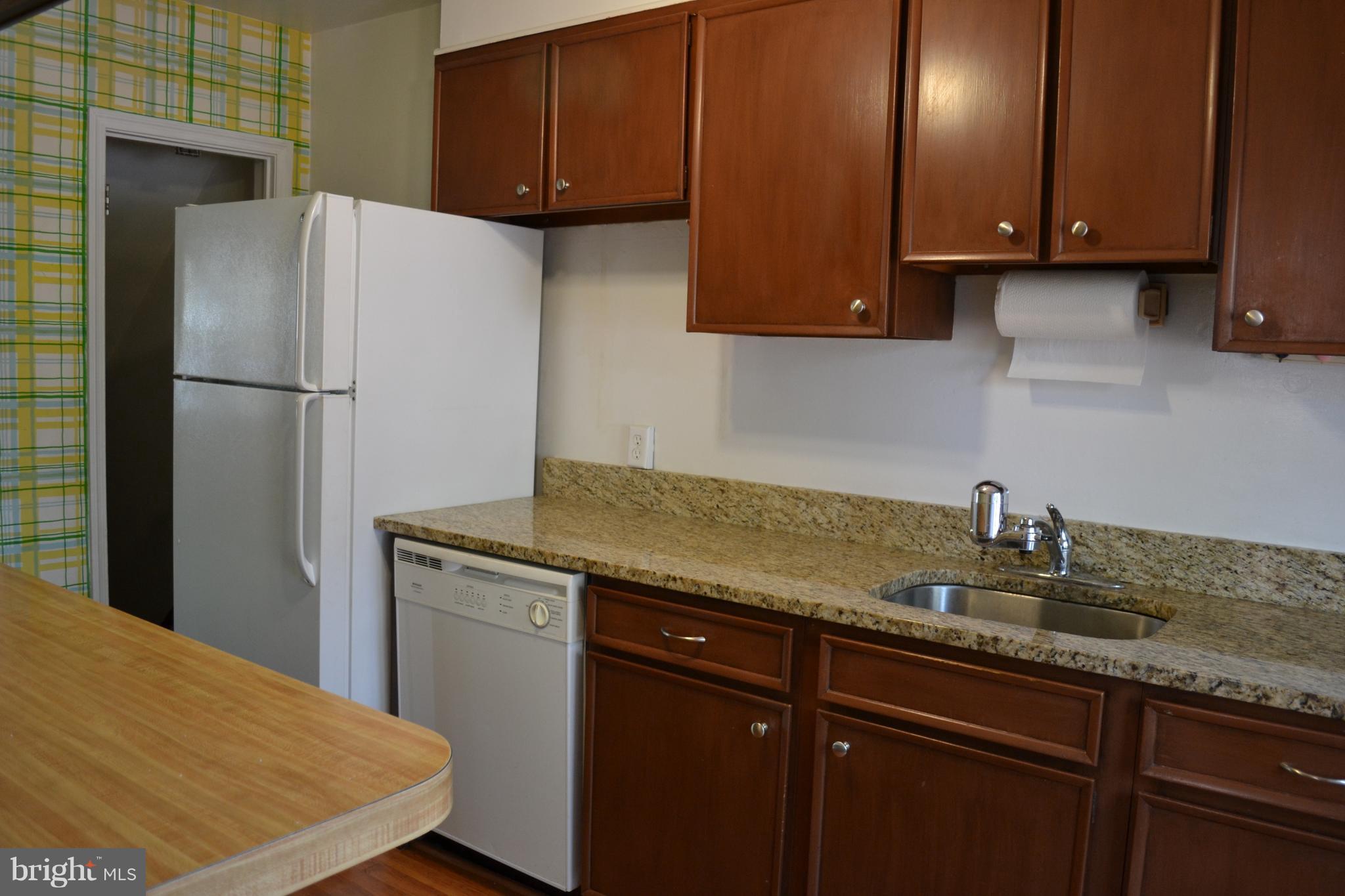 112 Overbrook Road Baltimore, MD 21212 - Photo 6 of 20 Kitchen