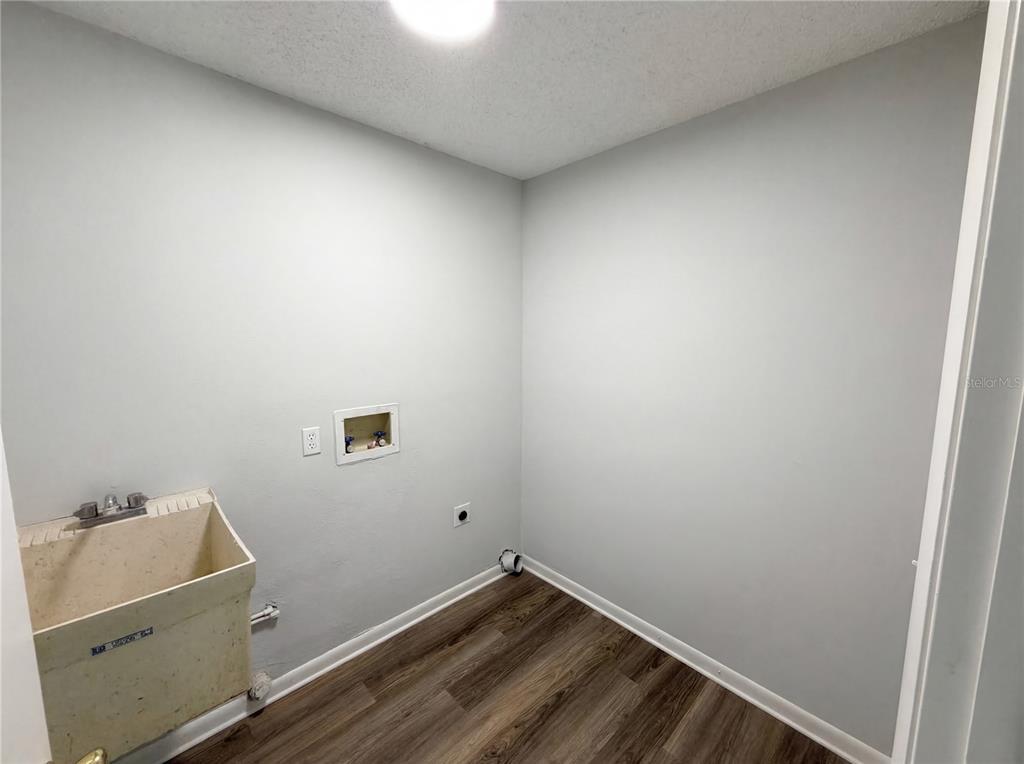 1512 Cascade Court Dunedin, FL 34698 - Photo 30 of 42