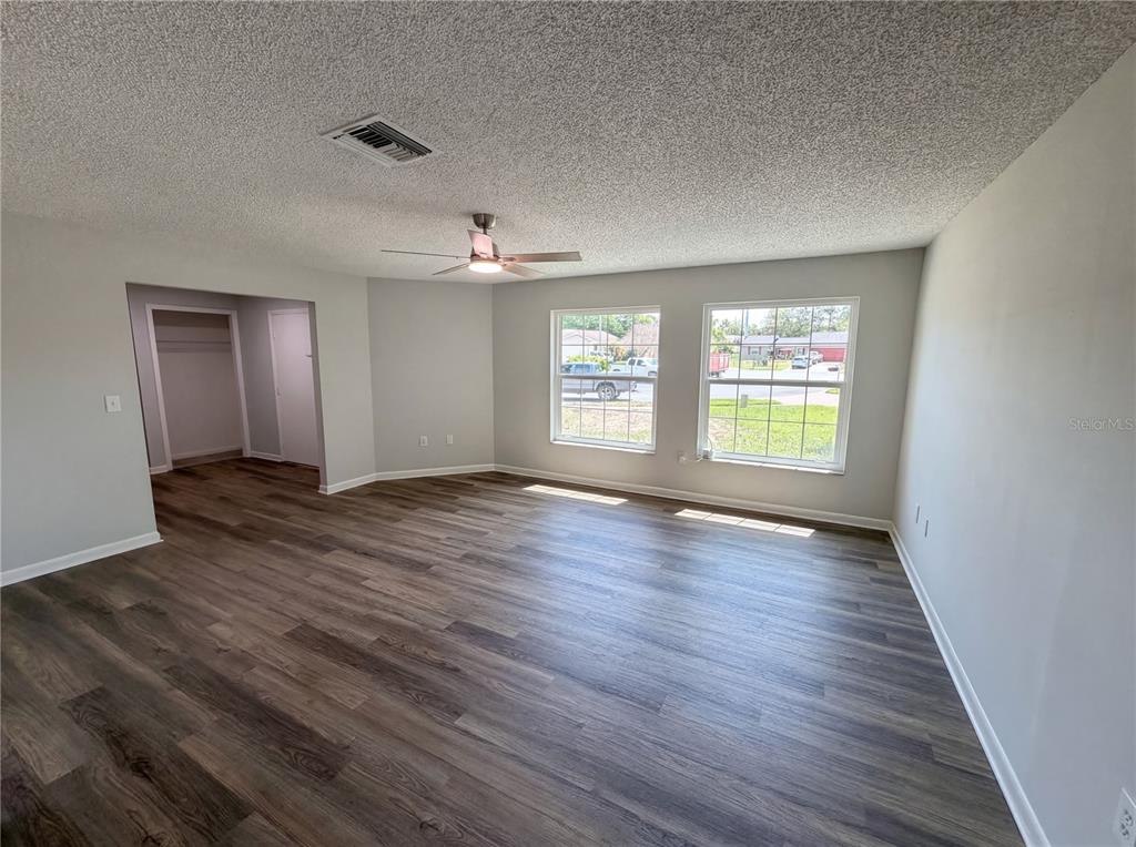 1512 Cascade Court Dunedin, FL 34698 - Photo 9 of 42