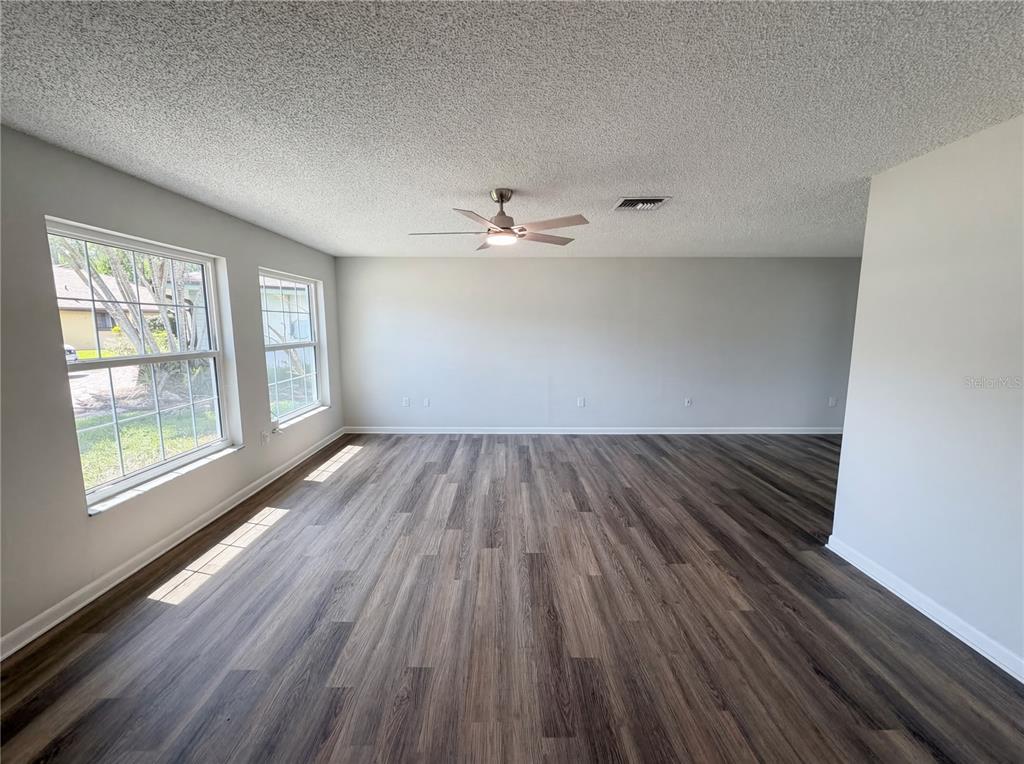 1512 Cascade Court Dunedin, FL 34698 - Photo 10 of 42