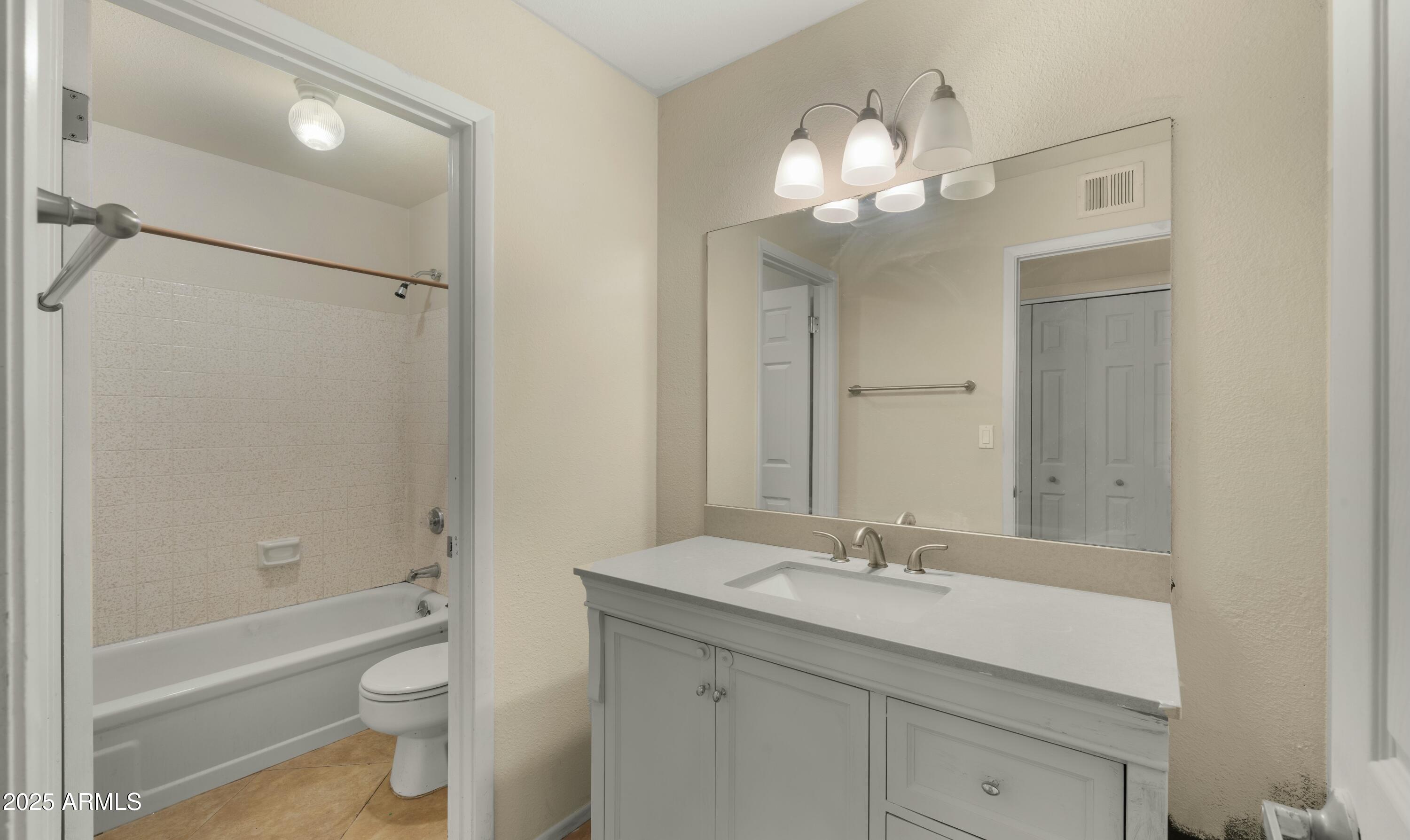 5833 West Hearn Road Glendale, AZ 85306 - Photo 15 of 25 Second Bathroom