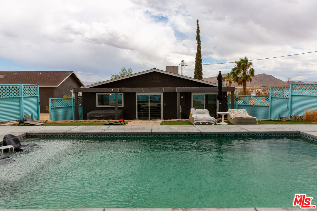 2651 Foxy Flats Road Joshua Tree, CA 92252 - Photo 2 of 61
