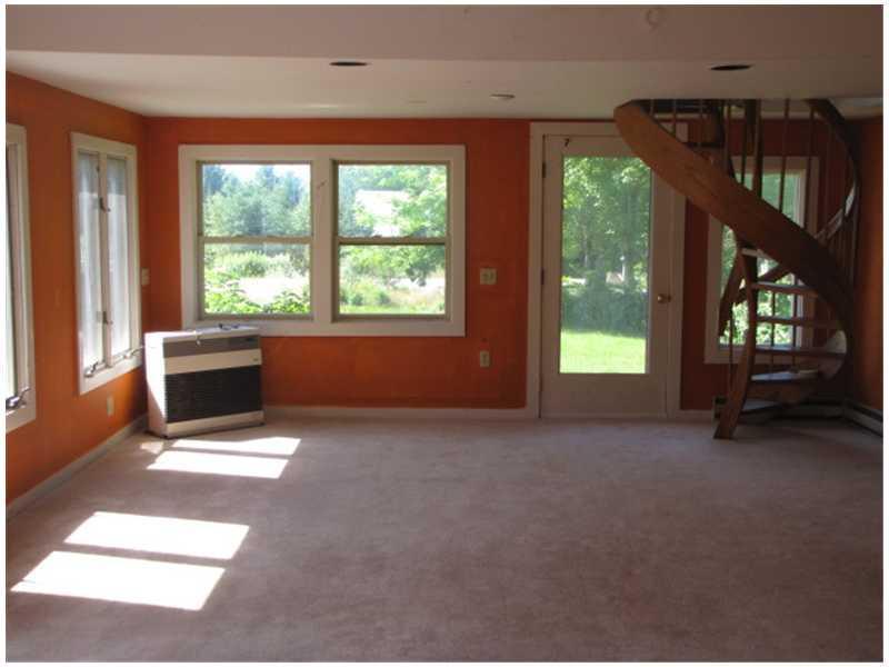 631 Port Clyde Road Tenants Harbor, ME 04860 - Photo 3 of 7 Living Room.