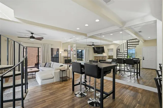 $2,200 | 5100 Verde Valley Lane, Unit 114, Dallas, TX 75254