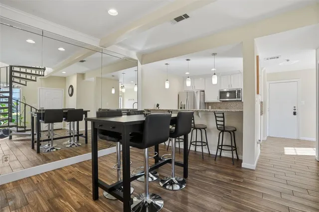 $2,200 | 5100 Verde Valley Lane, Unit 114, Dallas, TX 75254