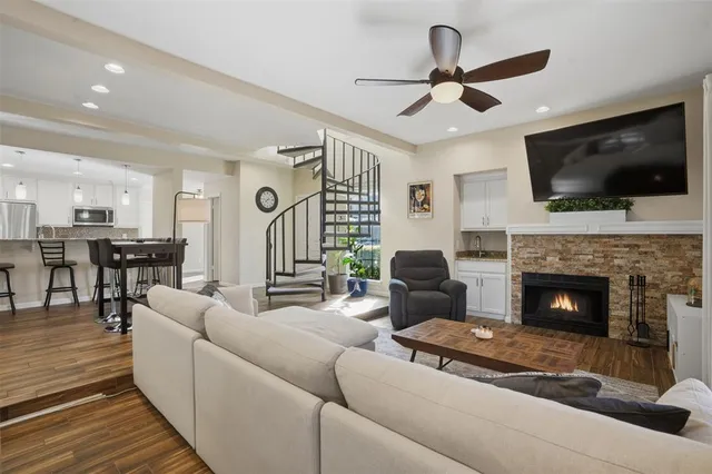 $2,200 | 5100 Verde Valley Lane, Unit 114, Dallas, TX 75254