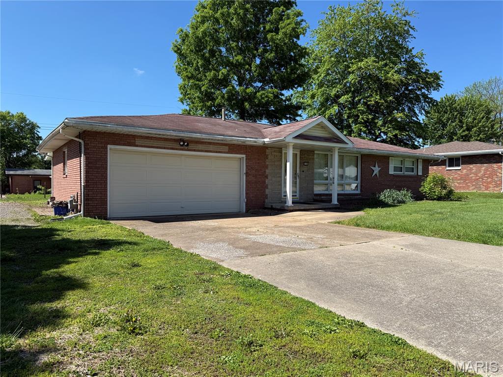 5108 Humbert Road Alton, IL 62002 - Photo 2 of 32