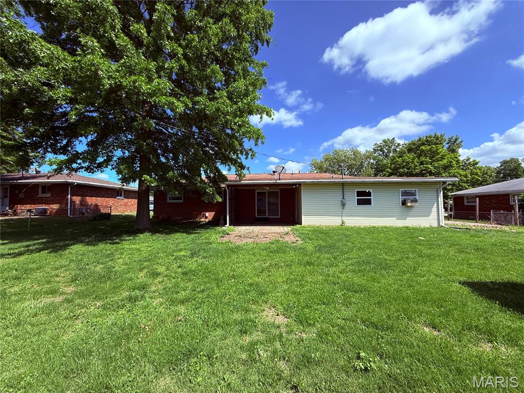5108 Humbert Road Alton, IL 62002 - Photo 28 of 32