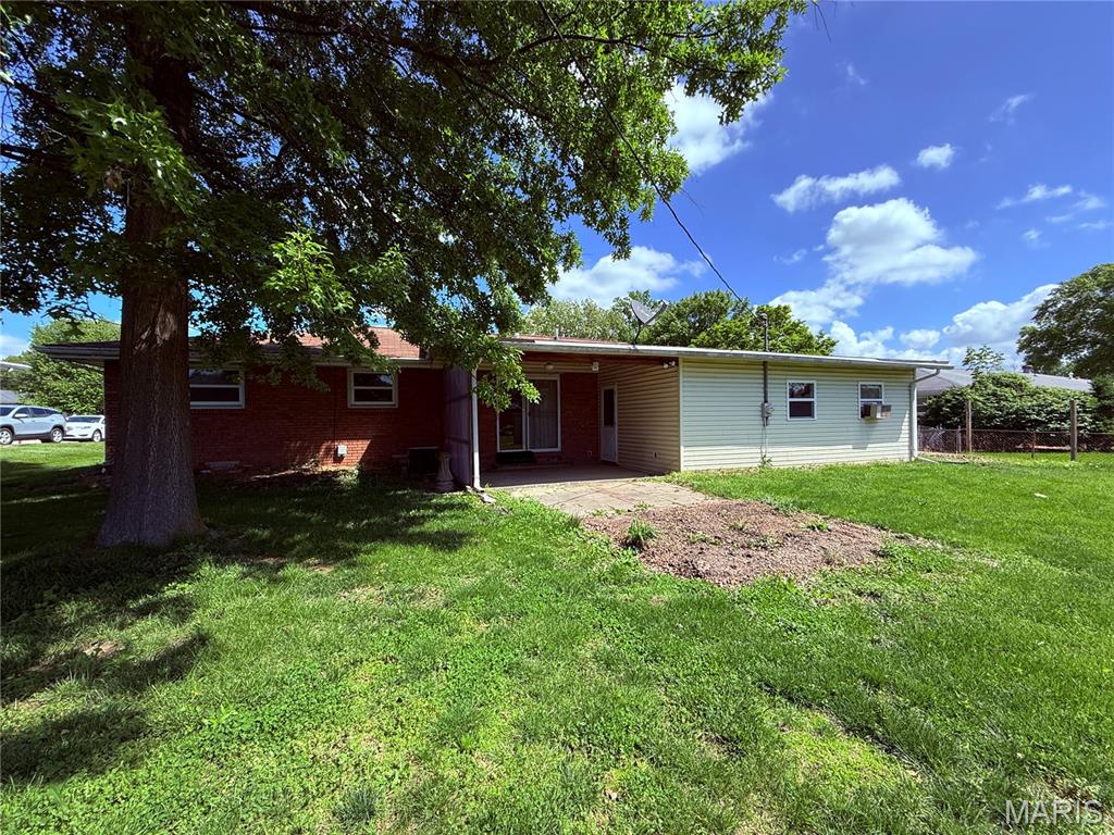 5108 Humbert Road Alton, IL 62002 - Photo 29 of 32