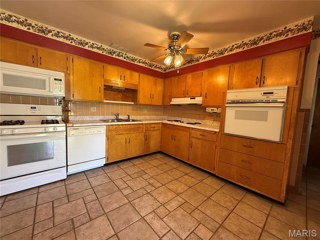 5108 Humbert Road Alton, IL 62002 - Photo 6 of 32