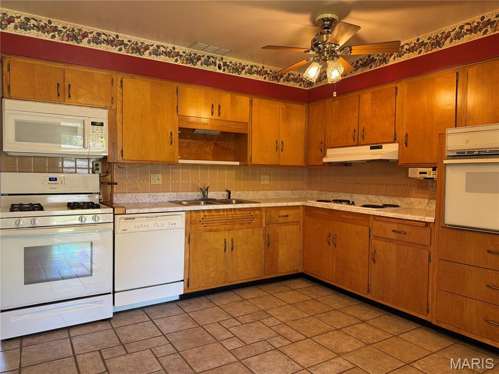 5108 Humbert Road Alton, IL 62002 - Photo 8 of 32