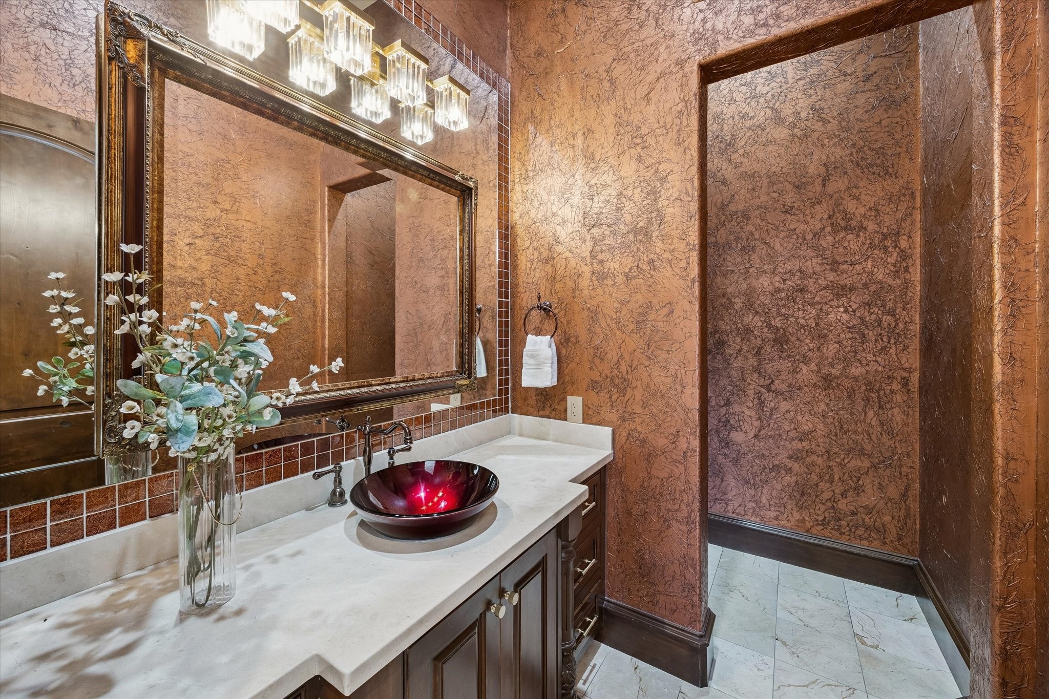 6 North Fazio Way Spring, TX 77389 - Photo 9 of 50 Formal powder room.