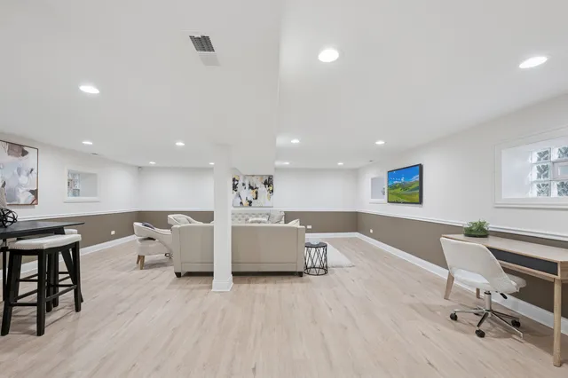 $369,900 | 7654 South Seeley Avenue, Chicago, IL 60620