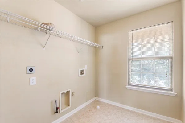 $2,500 | 5310 Meadow Canyon Drive, Sugar Land, TX 77479