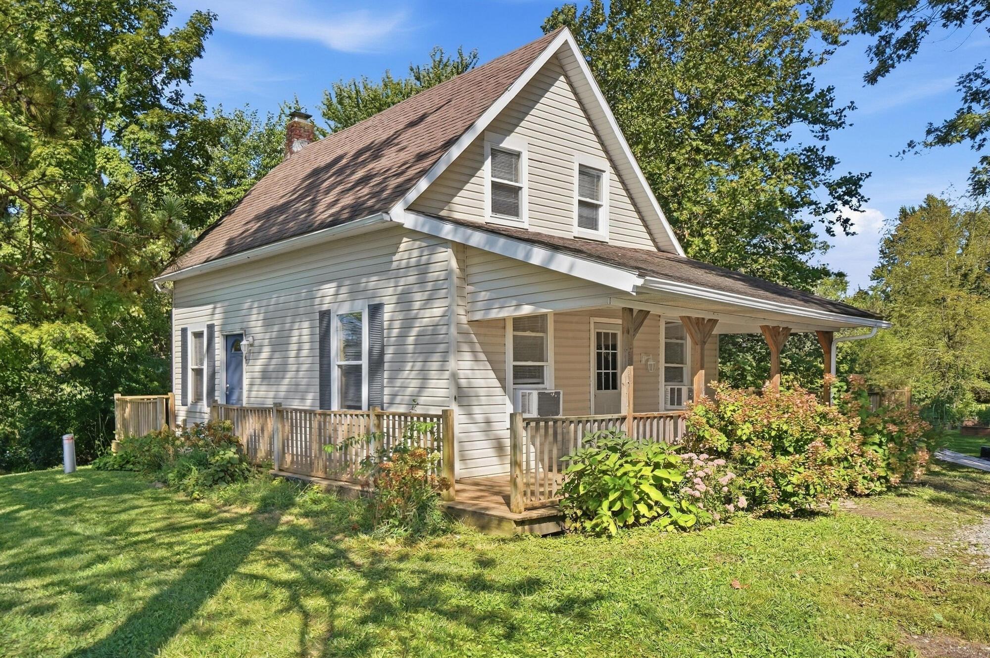 5097 Columbia Road Southwest Pataskala, OH 43062 - Photo 1 of 45 024