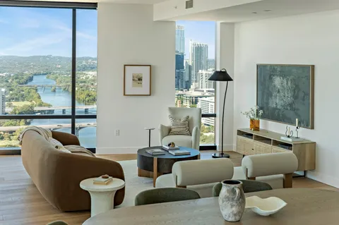 $2,999,000 | 70 Rainey Street, Unit 2701, Austin, TX 78701