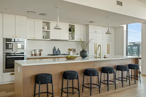 $2,999,000 | 70 Rainey Street, Unit 2701, Austin, TX 78701