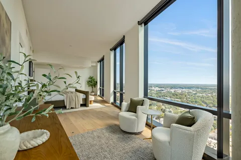 $2,999,000 | 70 Rainey Street, Unit 2701, Austin, TX 78701