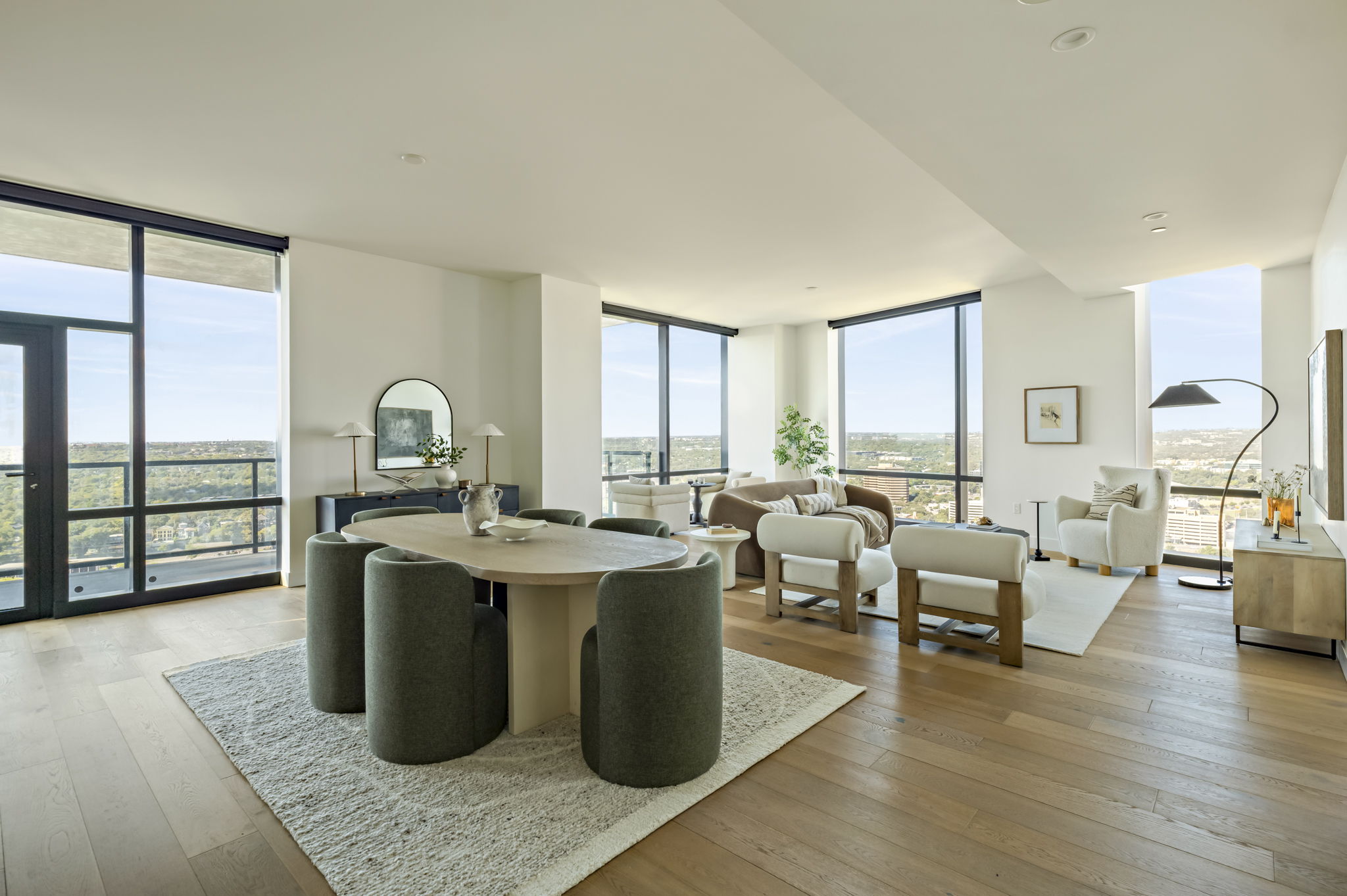 70 Rainey Street, Unit 2701 Austin, TX 78701 - Photo 2 of 40