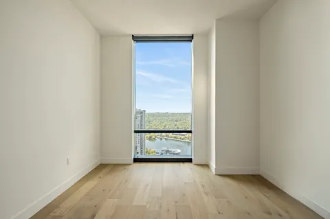 $2,999,000 | 70 Rainey Street, Unit 2701, Austin, TX 78701