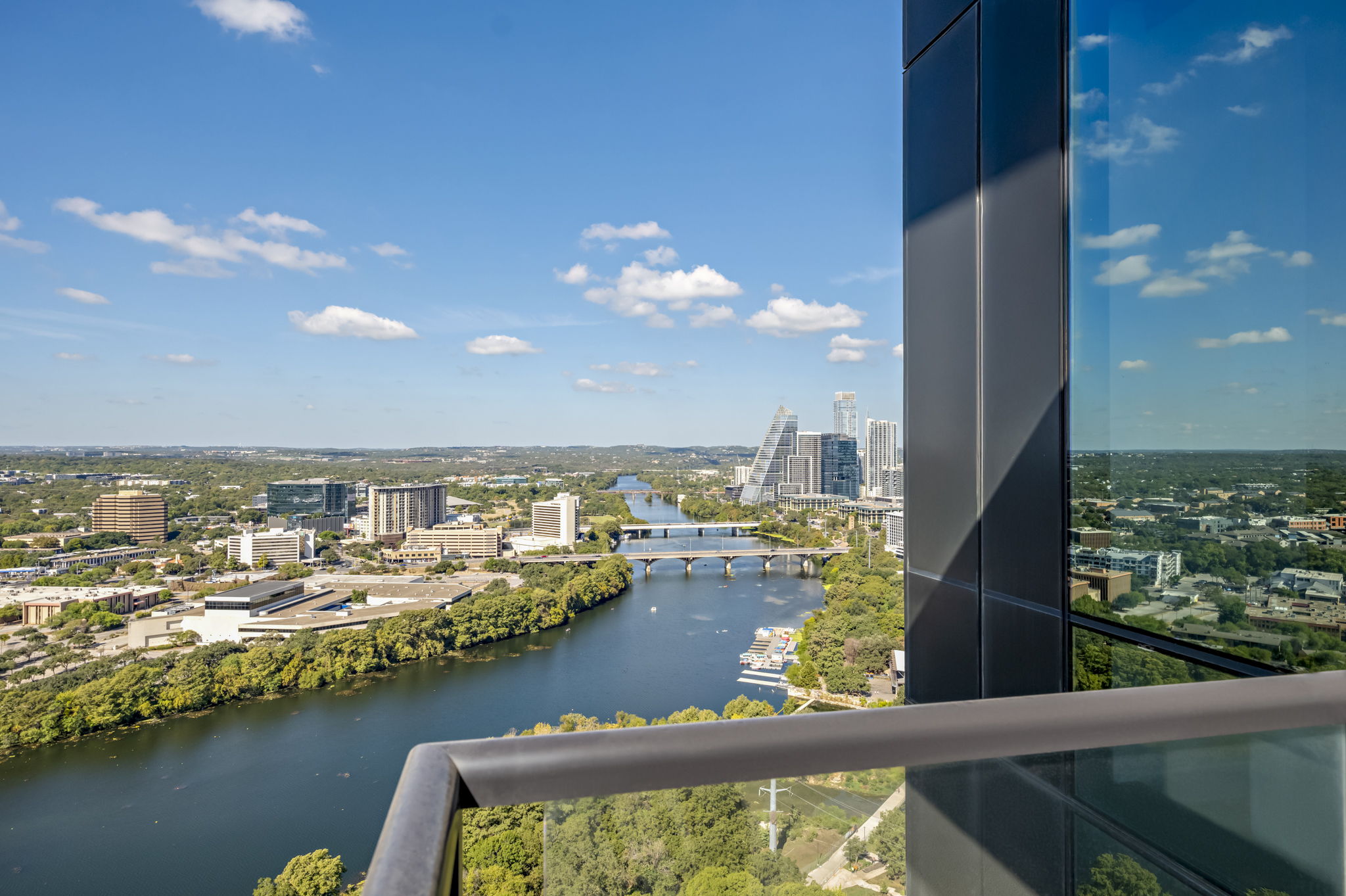 70 Rainey Street, Unit 2701 Austin, TX 78701 - Photo 28 of 40