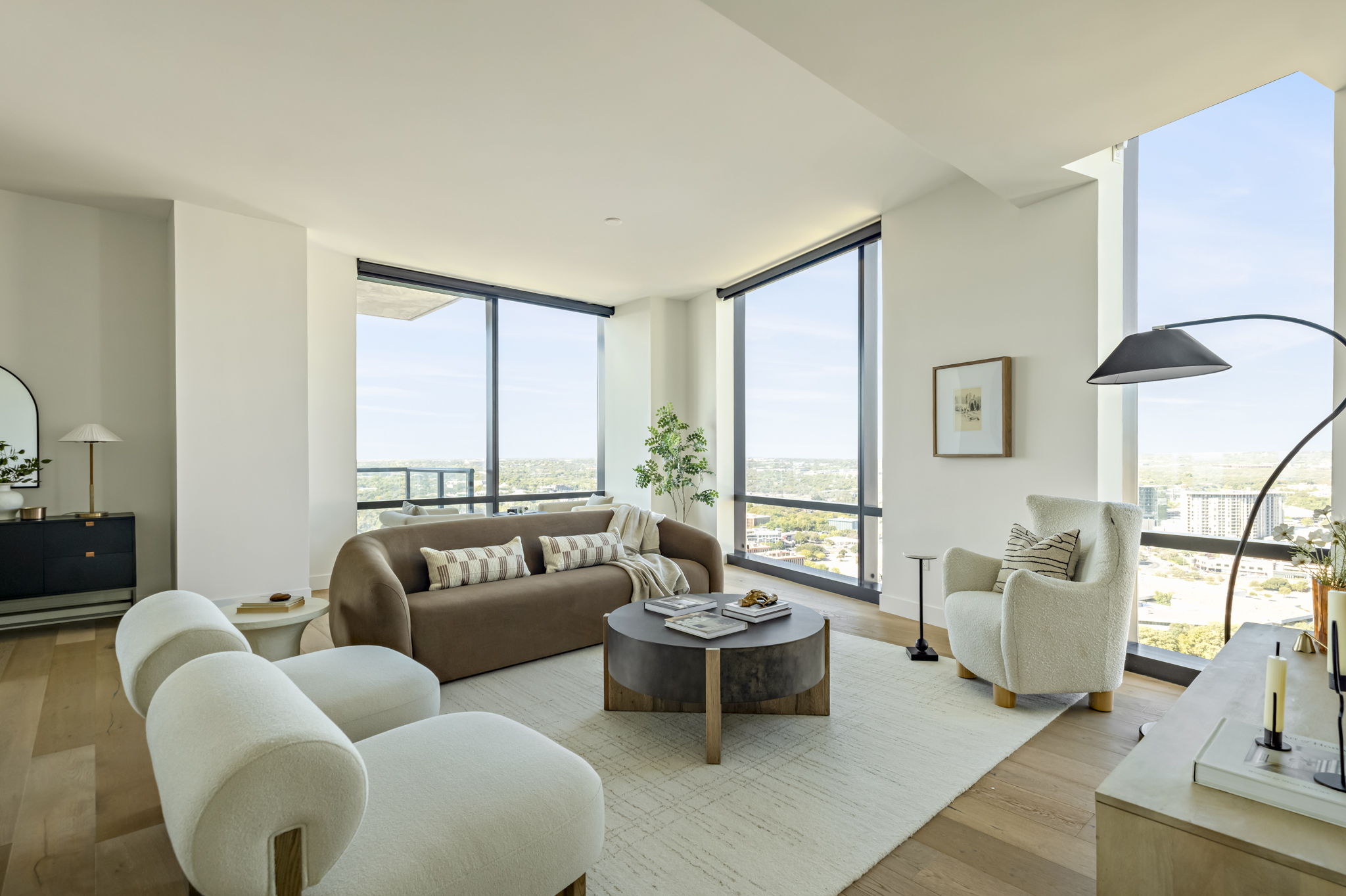 70 Rainey Street, Unit 2701 Austin, TX 78701 - Photo 3 of 40