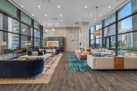 $2,999,000 | 70 Rainey Street, Unit 2701, Austin, TX 78701