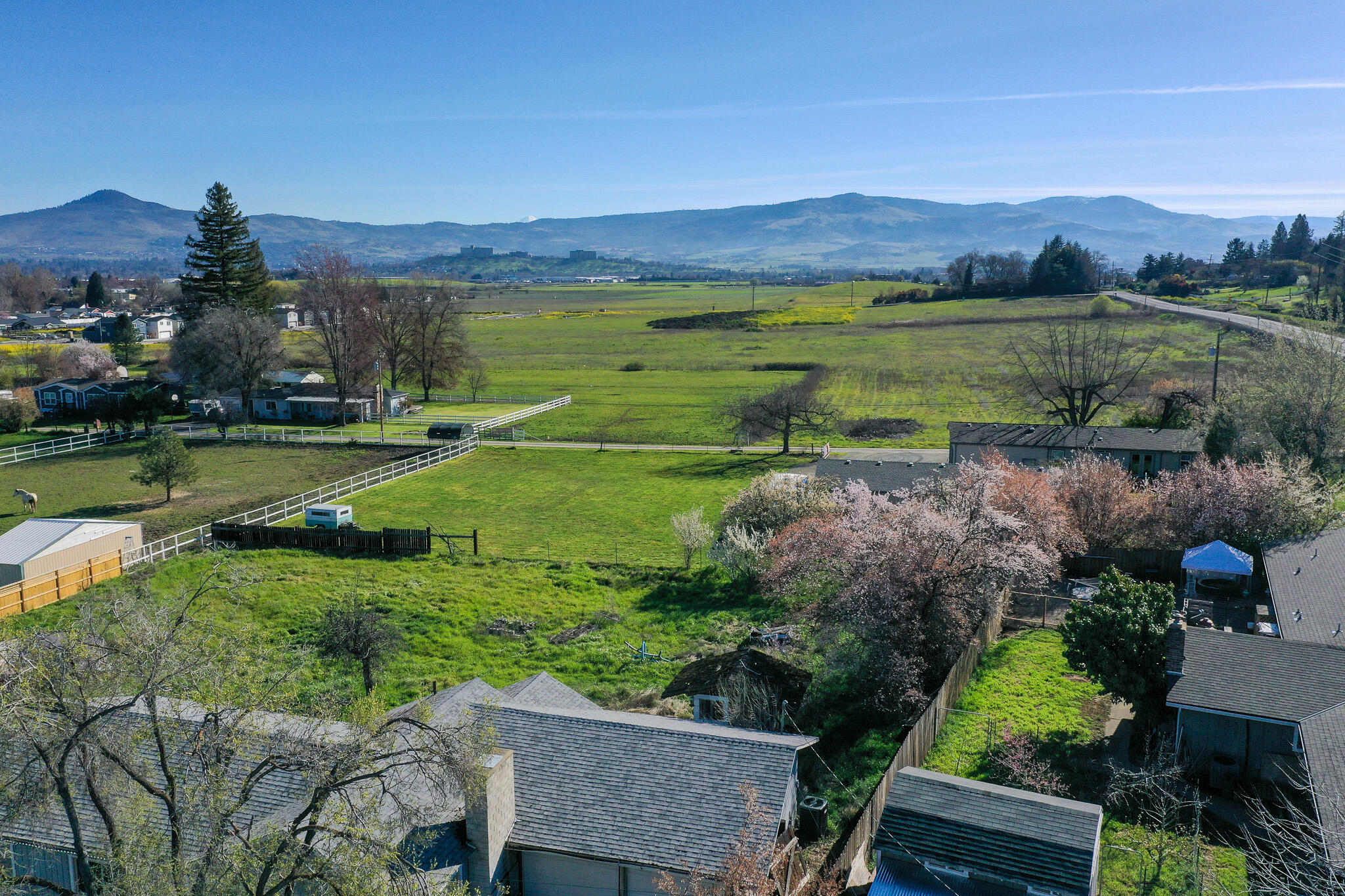 994 South Stage Road Medford, OR 97501 - Photo 36 of 38 DJI_0599