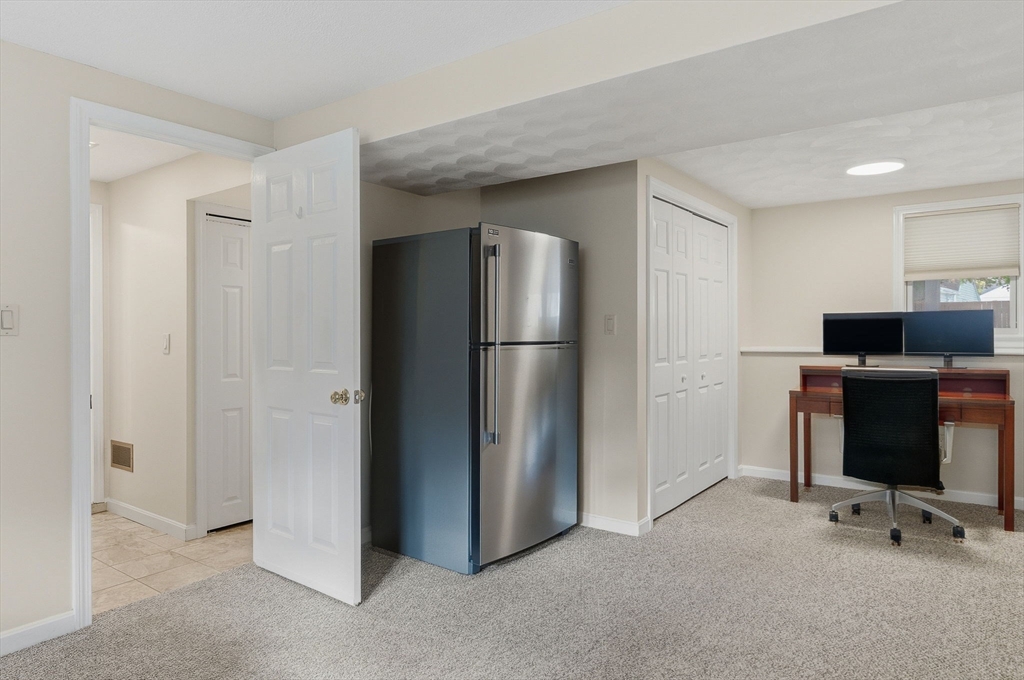 13 Elaine Road Stoneham, MA 02180 - Photo 21 of 27