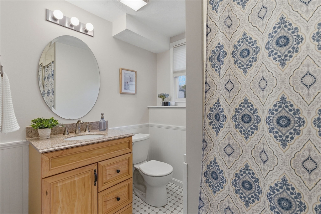 13 Elaine Road Stoneham, MA 02180 - Photo 22 of 27