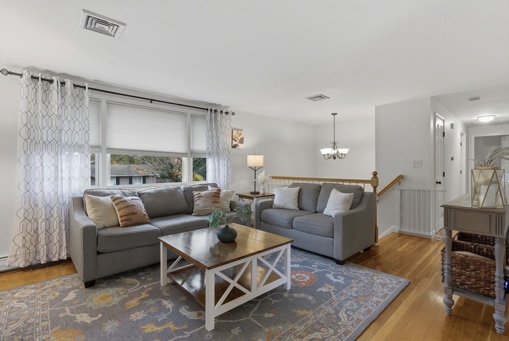 13 Elaine Road Stoneham, MA 02180 - Photo 3 of 27