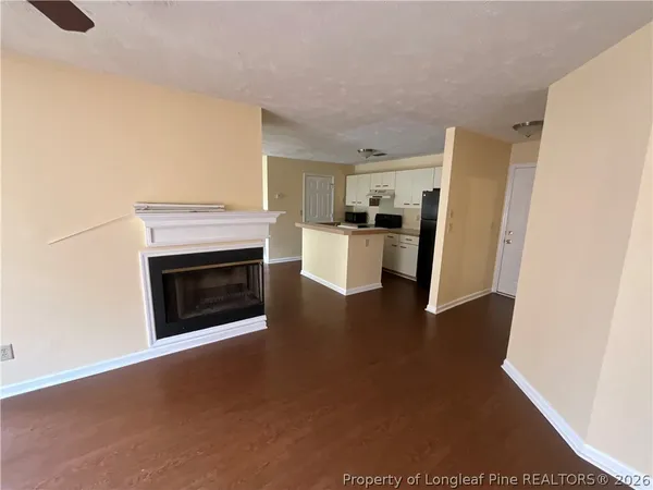 $825 | 979 Stewarts Creek Drive, Unit 8, Fayetteville, NC 28314