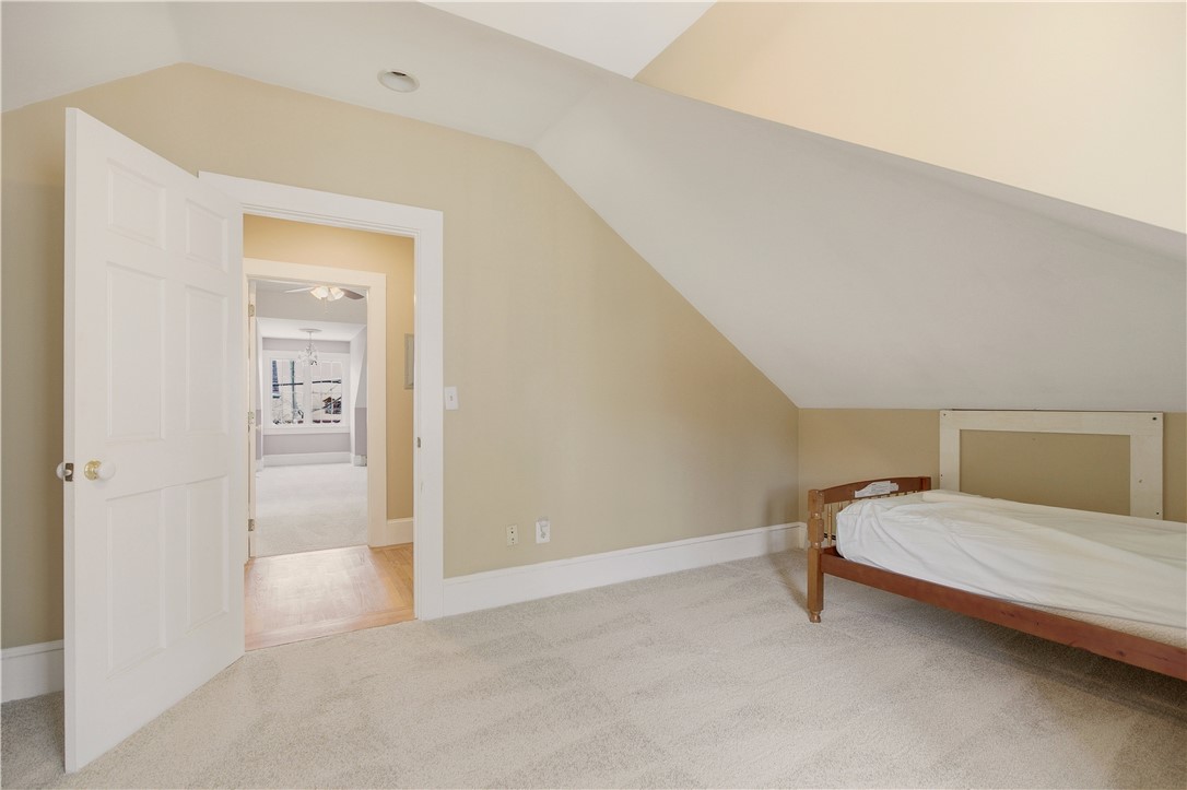 24 Spring Street Newport, RI 02840 - Photo 25 of 27